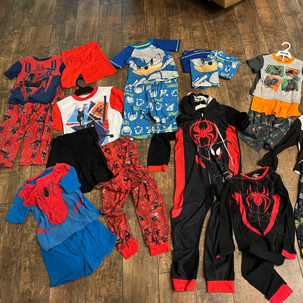 Kids Superhero Pajama Lot *24 Piece* Sizes 4-10